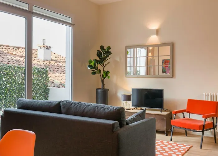 Panoramic Roof Apartment